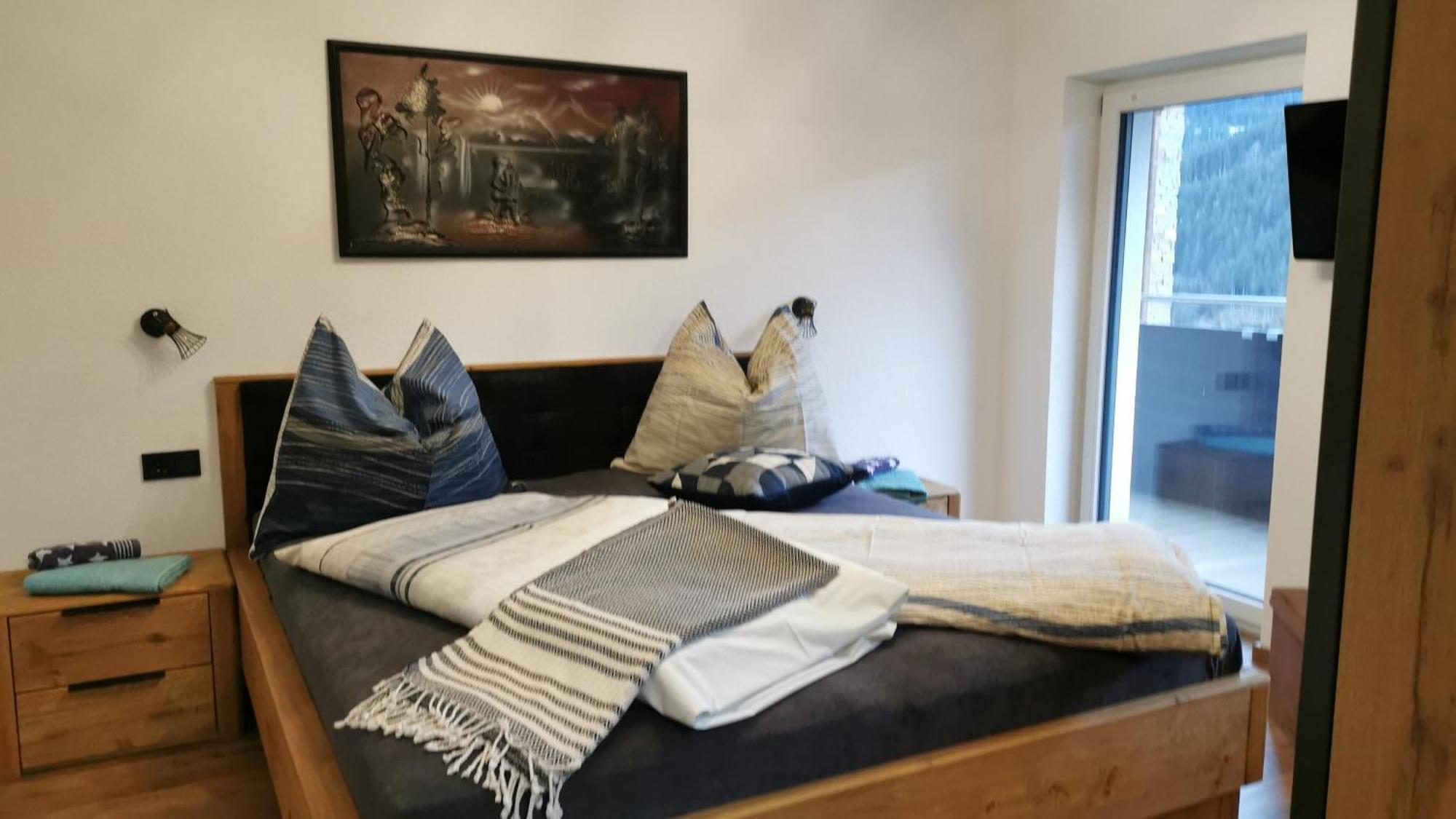 Landhaus Oberzinnegg Saalbach-Hinterglemm Szoba fotó